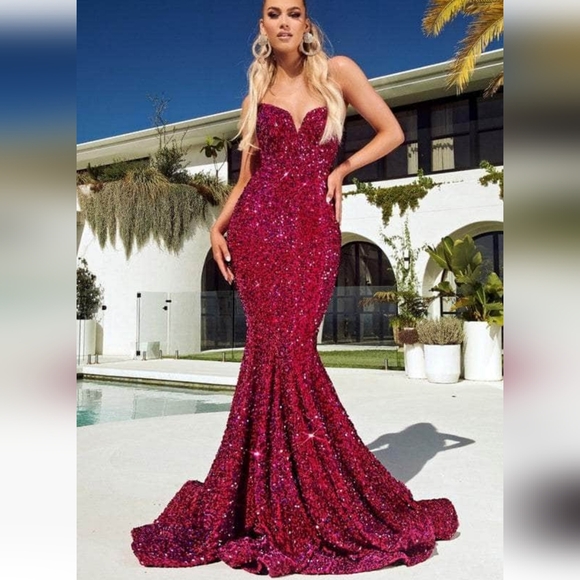 🆕️ Portia & Scarlett Sequin Dress - Picture 2 of 3